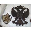 Image 1 : WOOD AND FUR COAT OF ARMS
