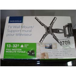 NEW OVERSTOCK INSIGNIA 13-32 INCH FULL MOTION TV WALL MOUNT, COMPLETE, UP TO 33 LBS