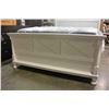 Image 2 : NEW ASHLEY SIGNATURE QUEENSIZE WHITE CONTEMPORARY PANEL BEDFRAME RETAIL $1199