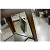 Image 4 : NEW ASHLEY SIGNATURE MODERN SQUARE ENDTABLE RETAIL $379