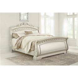 NEW ASHLEY SIGNATURE KINGSIZE WHITE CARVED SLEIGH BEDFRAME RETAIL $2999