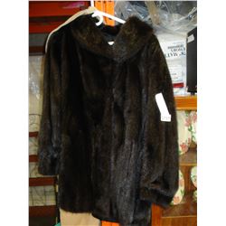 LADIES MINK COAT AND GARMENT BAG