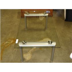 MODERN GLASSTOP COFFEE TABLE