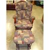 Image 1 : UPHOLSTERED GLIDER ROCKER AND OTTOMAN