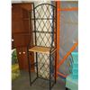 Image 1 : METAL BAKERS RACK