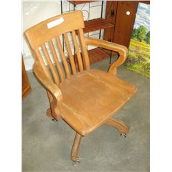 ROLLING WOOD OFFICE CHAIR
