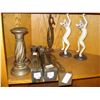 Image 1 : LOT OF CARVED WOODEN FIGURES