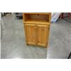 Image 3 : PINE 2 DOOR GLASS DOOR CABINET