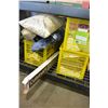 Image 2 : 3 CRATES OF BEDDING AND CURTAINS