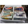 Image 1 : 4 VINTAGE MODELS IN BOX