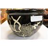 Image 3 : LOT OF 4 CERAMIC PLANTERS