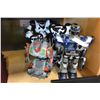 Image 1 : 4 ROBOTS