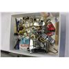 Image 3 : 2 BOXES OF JEWELRY