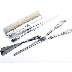 4 silver lady's toilet items