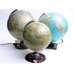 Jro-Wechselbild, Munich 33cm diameter terrestrial globe fitted for electrical illumination, 16" high