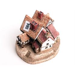 Lilliput Lane cottages, mint and boxed, Red Lion
