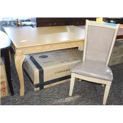 BREIGH TABLE WITH 4 CHAIRS