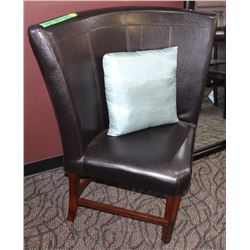 SLAVINA CORNER CHAIR