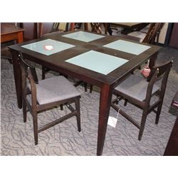 JUILA TABLE WITH 4 CHAIRS