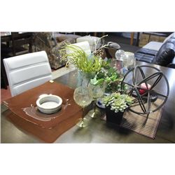 LOT OF 14 ASSORTED DECORATIVE ORNAMENTS