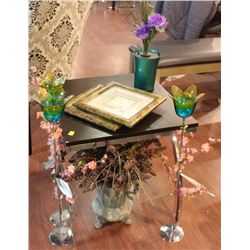 PRESIDER END TABLE WITH 7 DECORATIVE PIECES