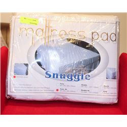 LOT OF 2 TWIN XL SNUGGLE MATTRESS PAD