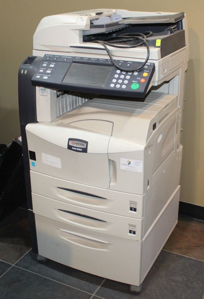 KYOCERA KM3050 PHOTOCOPIER, W/ 3 TRAYS