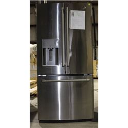 GE 23.8 CU FT FRENCH DOOR BOTTOM MOUNT W/ ICEMAKER