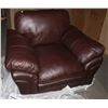 Image 1 : VICTORIA BROWM LEATHER CHAIR