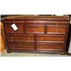 Image 1 : WHITLY COURT DRESSER