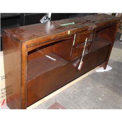 LAKEWOOD QUEEN HEADBOARD ONLY