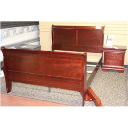 BRYLEE KING BED WITH 2 NIGHTSTANDS