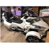 Image 2 : 2011 Can-Am Spyder