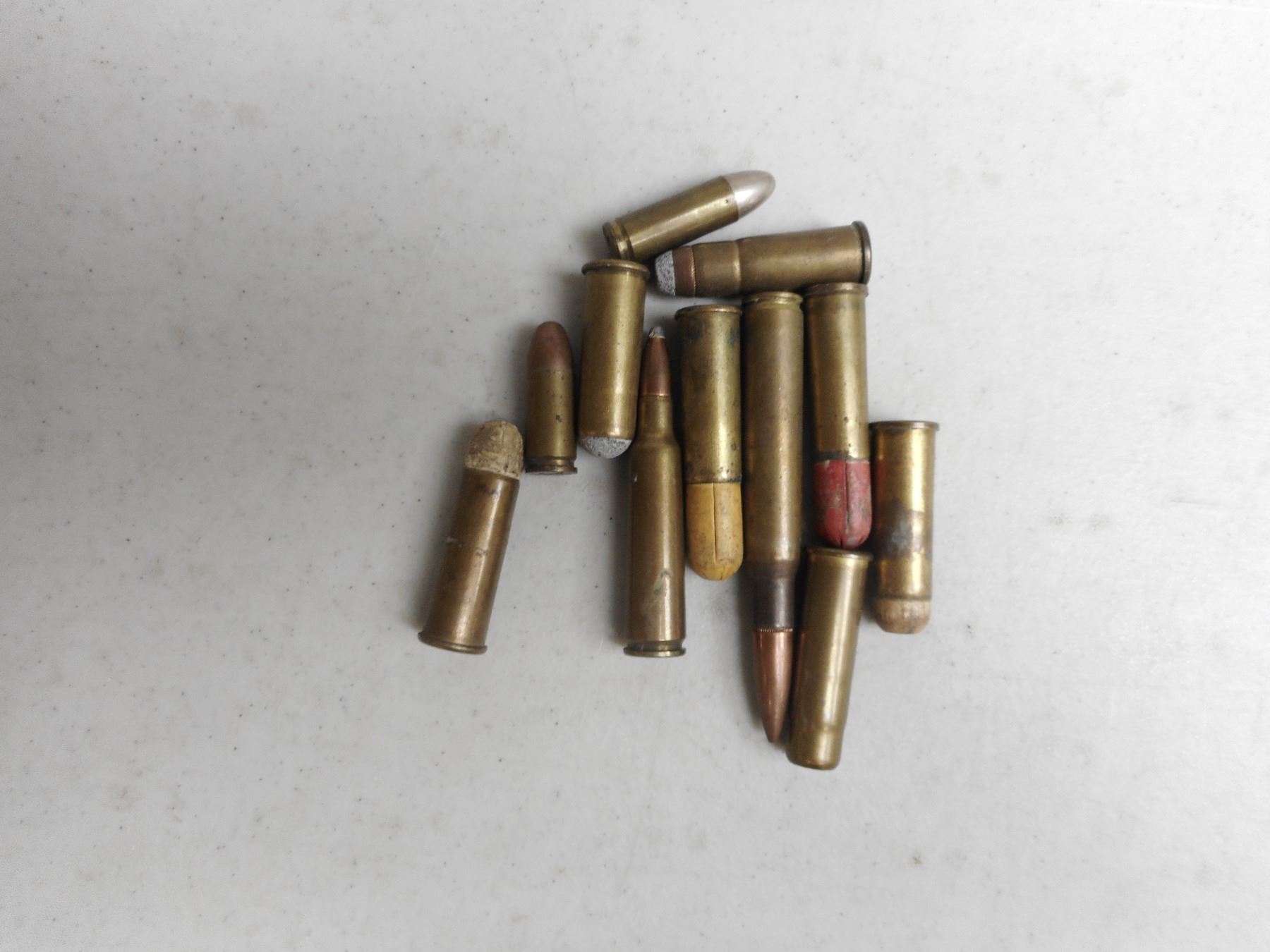 ASSORTED AMMO 44 XL 44 40 44 WCF 38 40 assorted-ammo-44-xl-44-40-44-wcf-38-40