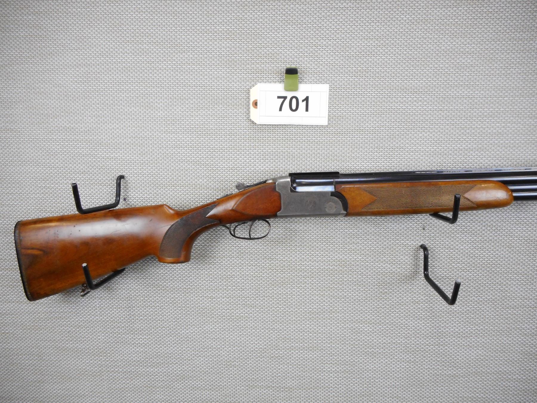 A zoli shotgun A zoli shotgun