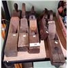 Image 1 : 5 ANTIQUE WOOD PLANES