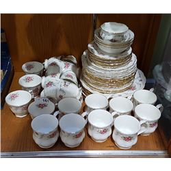 APROX 67 PC SET ROYAL ALBERT TRANQUILITY CHINA