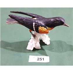 GOEBEL W. GERMANY GOLDEN ORIOLE FIGURINE