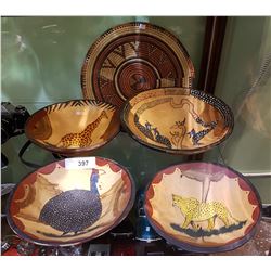 4 HAND PAINTED HAND CARVED WOOD AFRICAN BOWLS AND WOVEN TRAY