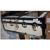 Image 1 : VINTAGE STEAMER TRUNK