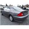 Image 4 : B4 --  2005 Honda Civic DX , Grey , 193944  KM's