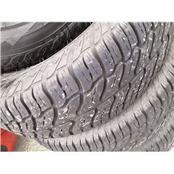 Set of 4 Dunlop 235 70R15 M&S  Like New