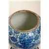 Image 3 : 17th Century Chinese Blue and White Vase with Daisies and Poppies