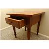 Image 2 : 19th Century American Cherry Side Table with One Drawer