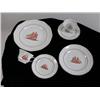 Image 1 : Complete Wedgwood Service for 8