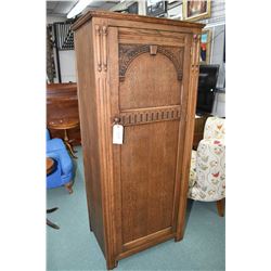 Small single drawer quarter cut oak Edwardian wardrobe