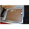 Image 1 : Aluminium locking 18" X 24" portable table top display case, key not included