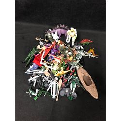 ACTION FIGURES/ WEAPONS & ACCESSORIES LOT