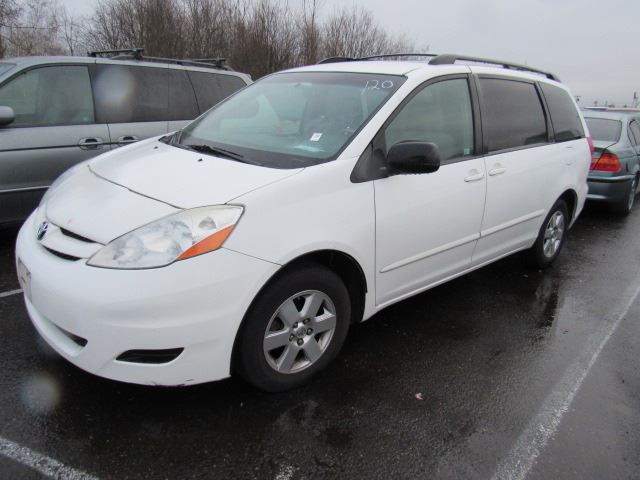 2008 toyota sienna minivan