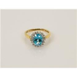 11) 18K YELLOW & WHITE GOLD DIAMOND & TOPAZ RING